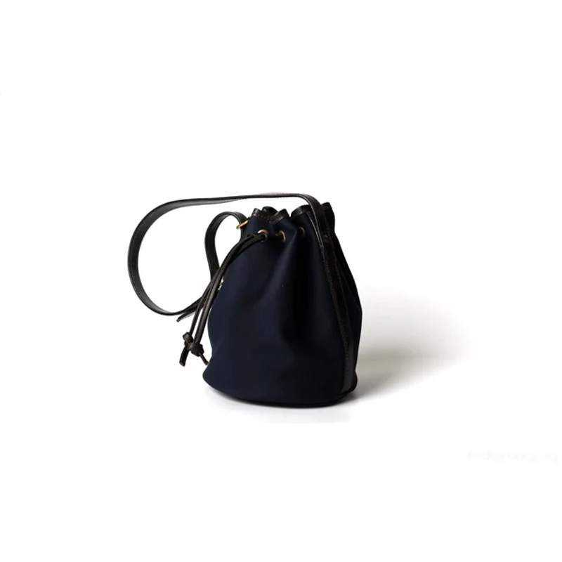 Brady : Calder Mini : Navy - Image 3