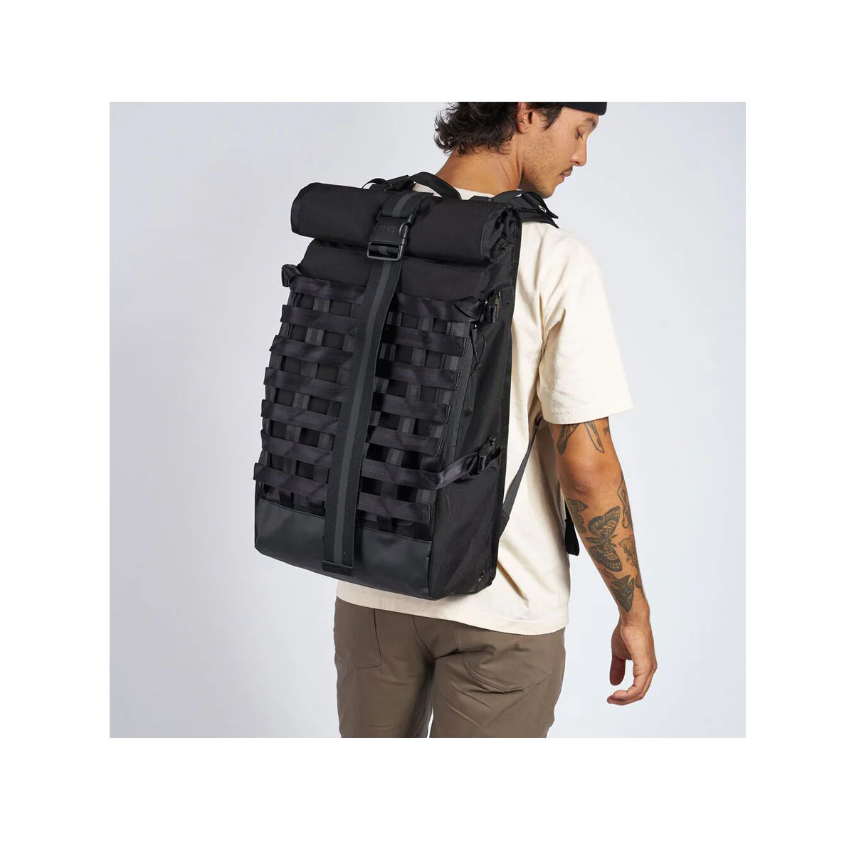 Chrome Industries : Barrage Freight 34L Pack : Black - Image 6