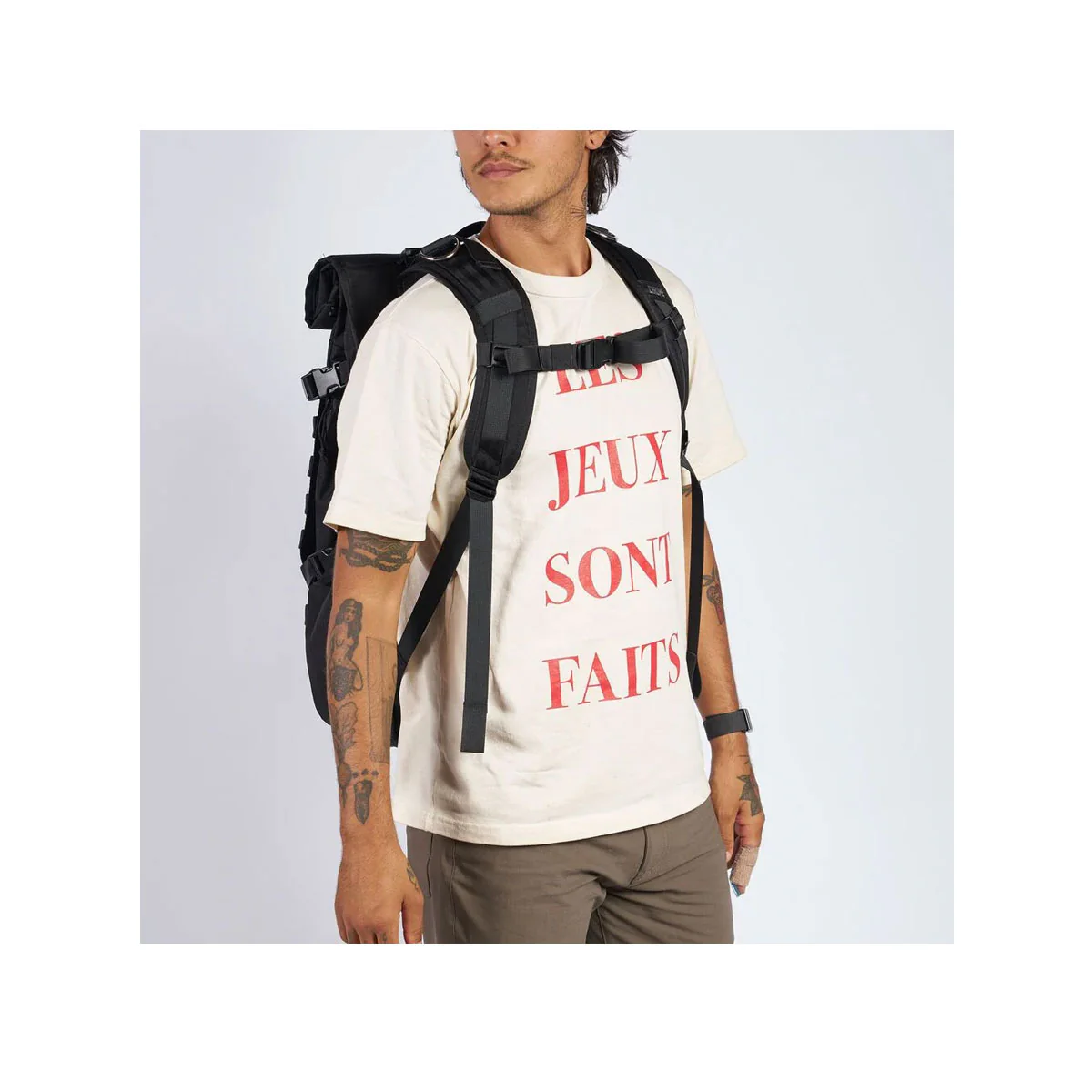 Chrome Industries : Barrage Freight 34L Pack : Black - Image 7