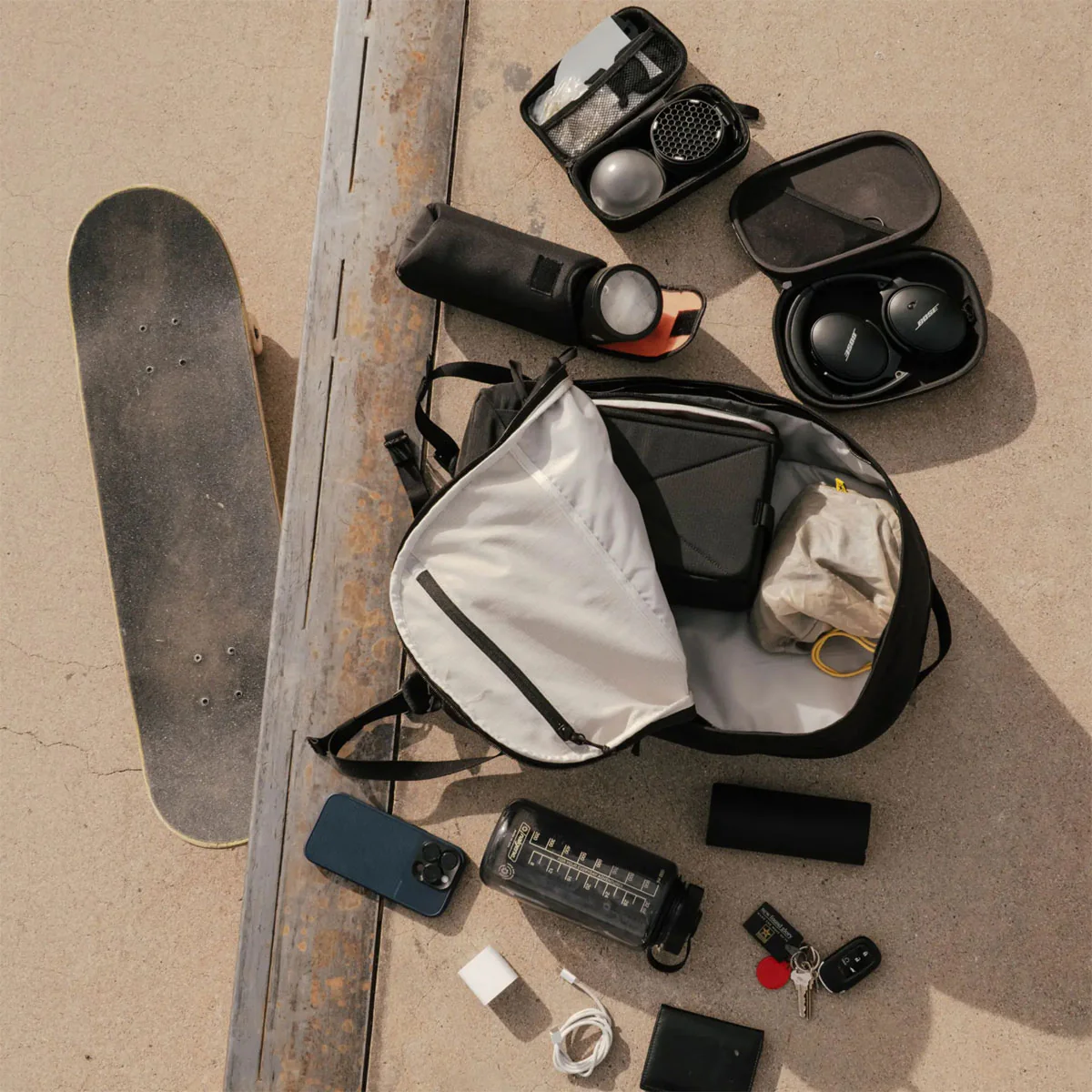 Moment : Everything Backpack 17 or 21L : Black - Image 13