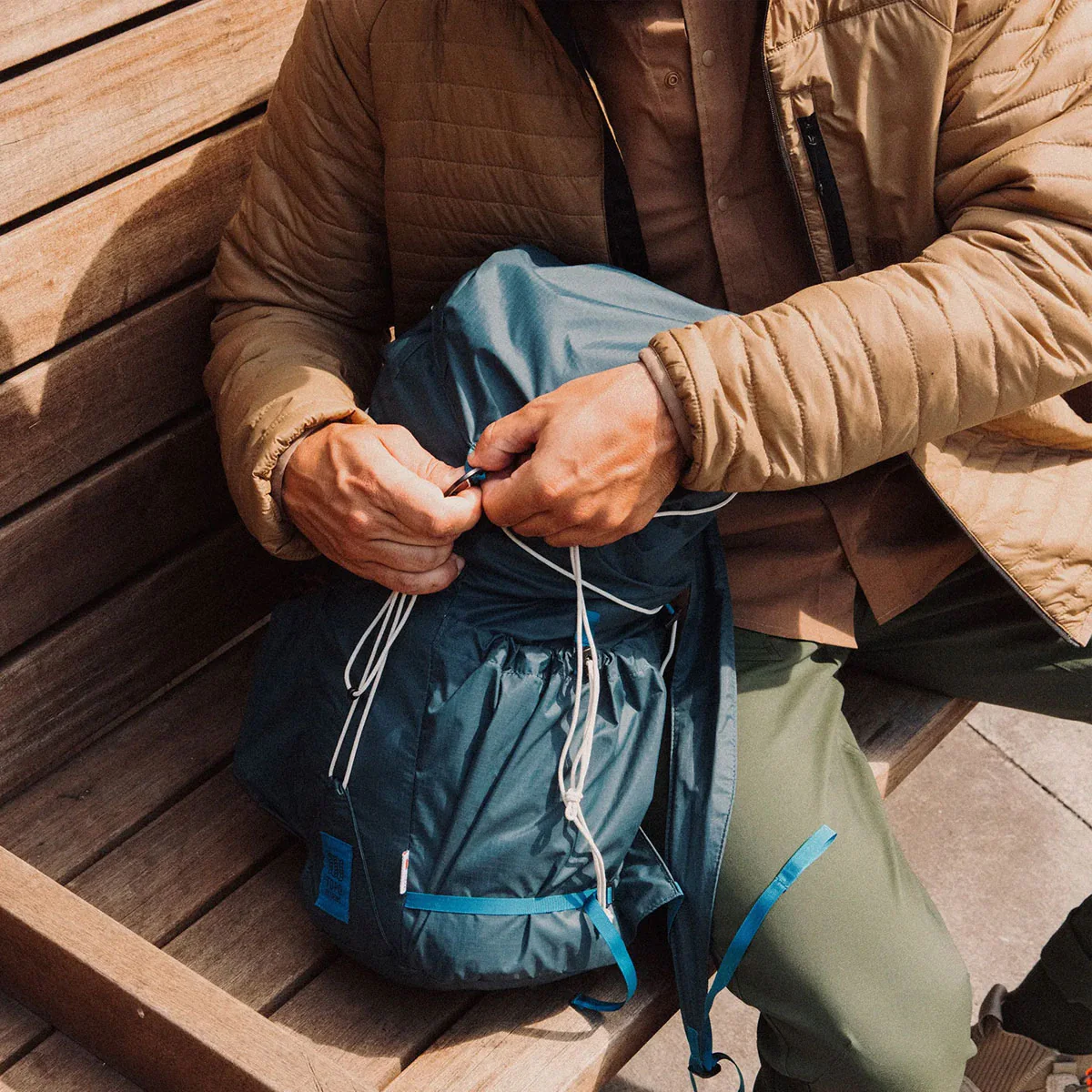 Topo Designs : TopoLite Cinch Pack 16L : Pond Blue - Image 7