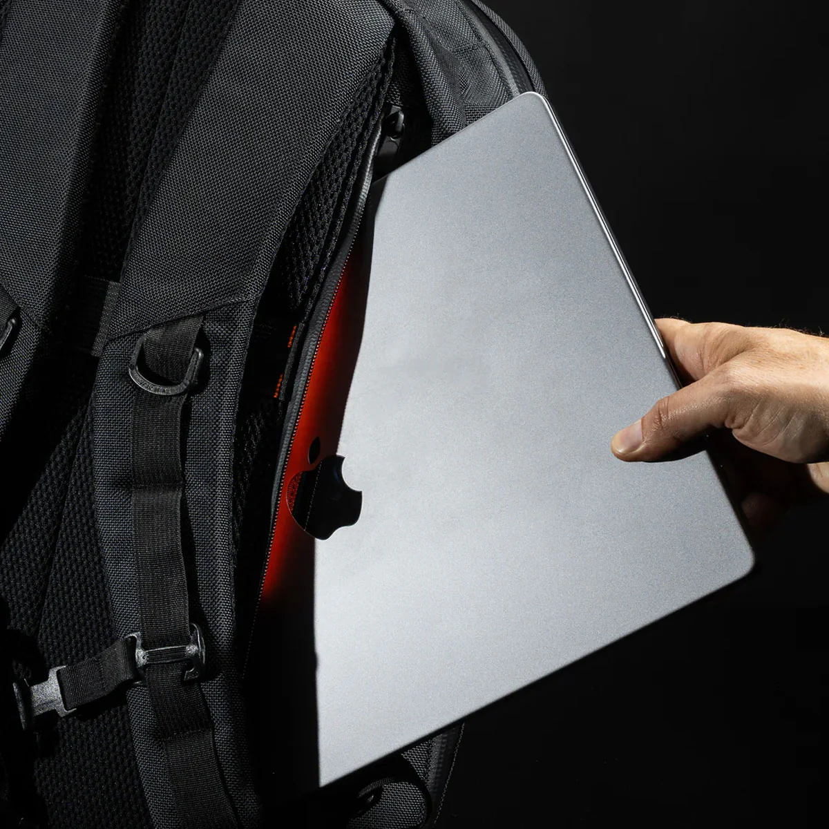 The Brown Buffalo : ConcealPack™ 21L : Black Multicam® - Image 9