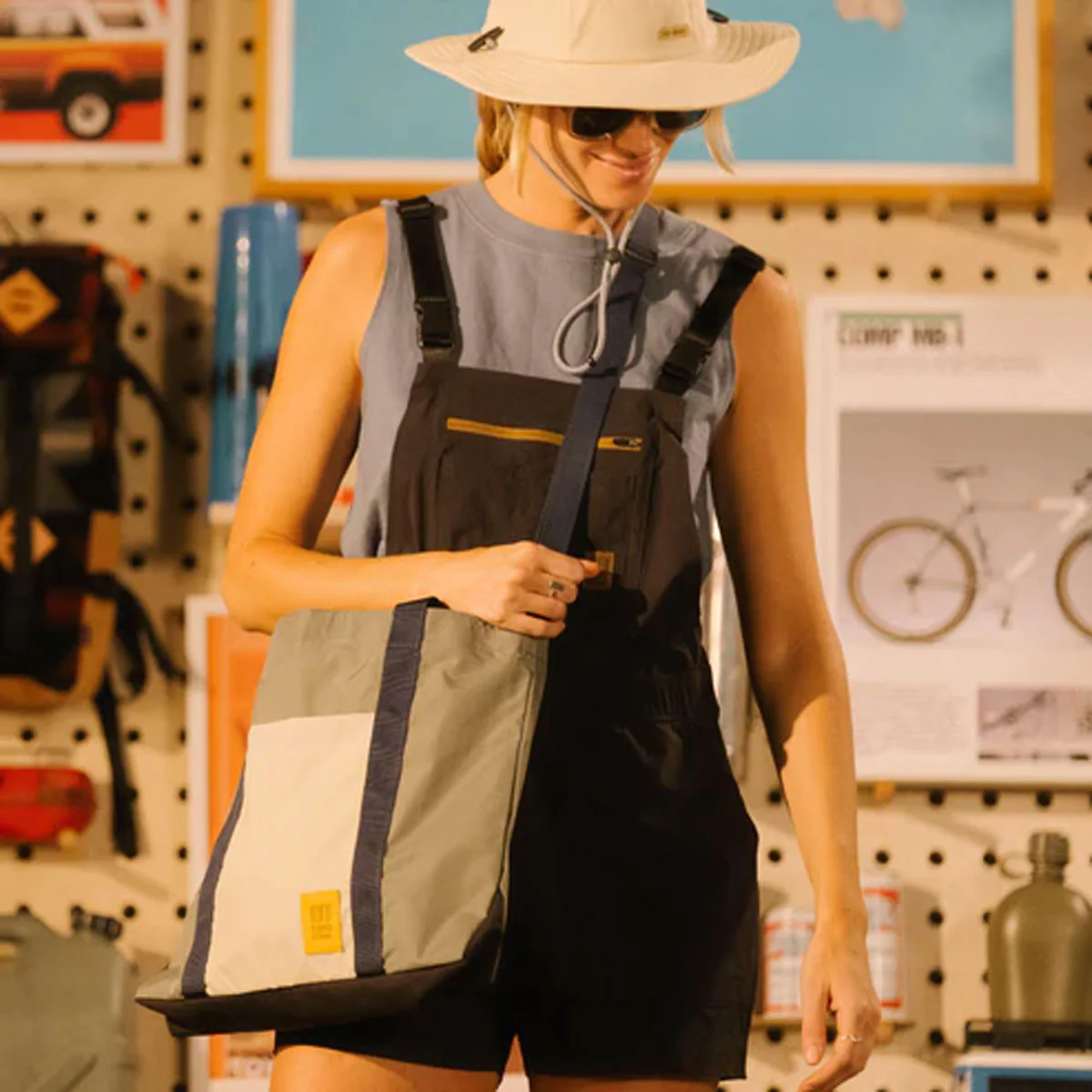 Topo Designs : Mountain Essential Tote : Forest / Bone White - Image 5